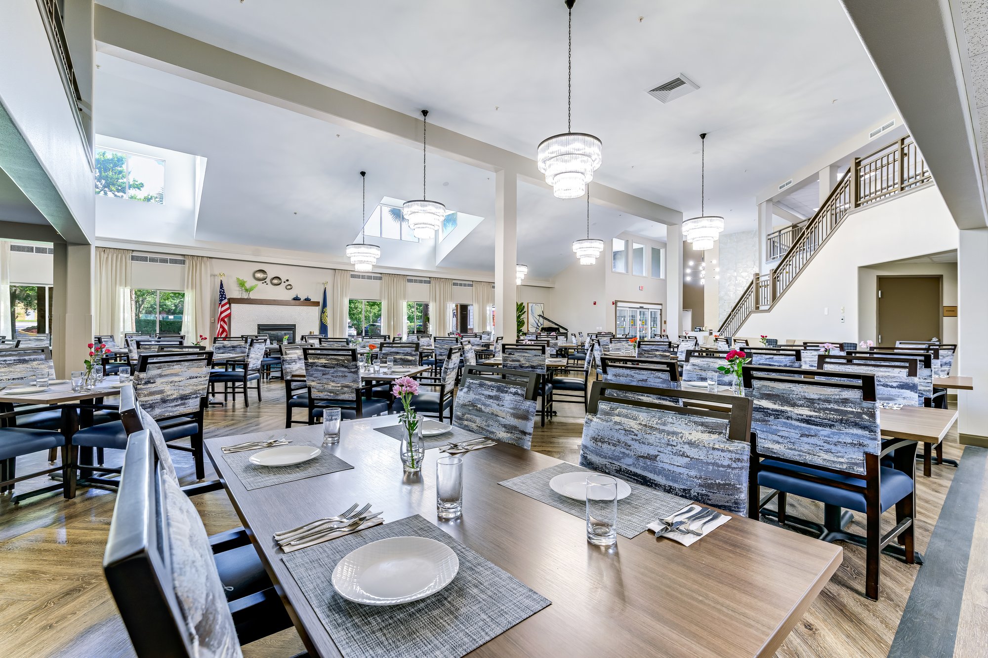 Dining Room-Jun-01-2026-01-43-26-5502-PM